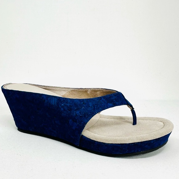 Donald J Pliner Gilles Woman's Blue Leather Upper Sandals - Picture 2 of 11